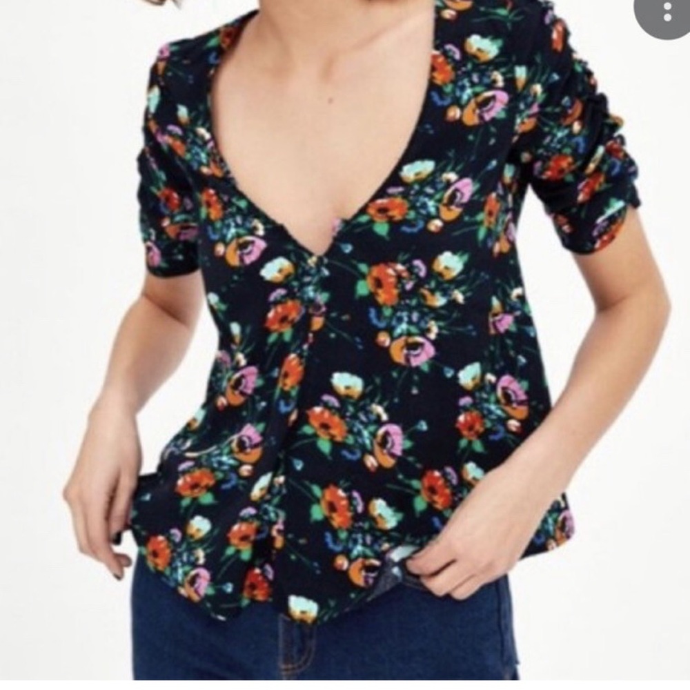 Zara TRF Navy Floral Ruched Sleeve Button Top NWT